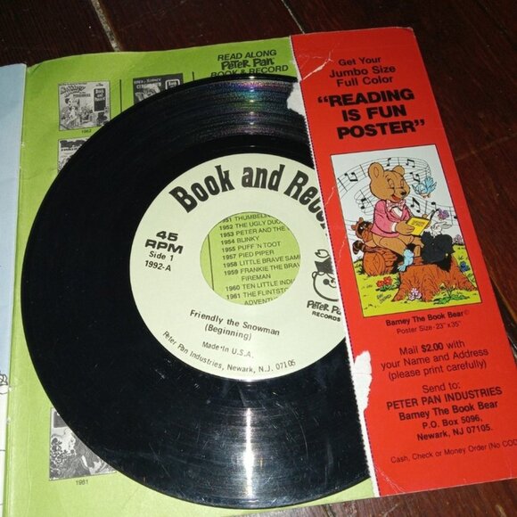 1977 Peter Pan Records Friendly the Snowman Book and Record 45 RPM Christmas - Picture 2 of 4